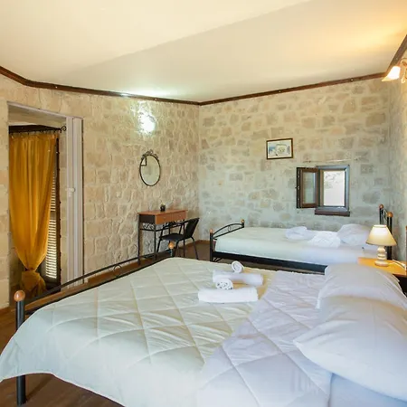 Twin Castles Maisonettes By Rentalspro Services - Halkidiki *